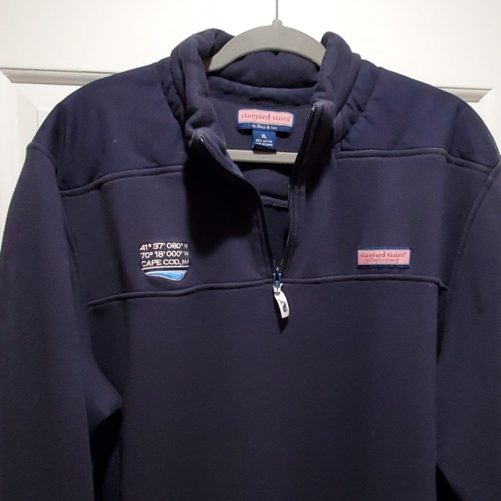Vineyard vines sweat shirt pullover